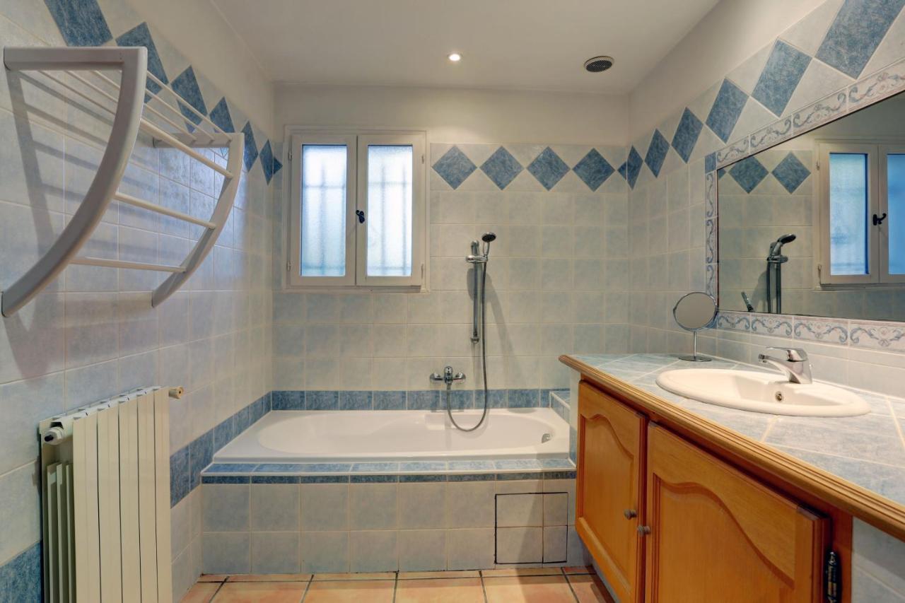Villa De Charme, 8 Pers, Climatisee, Piscine Chauffee, Calme Garanti Roquebrune-sur-Argens Exterior photo